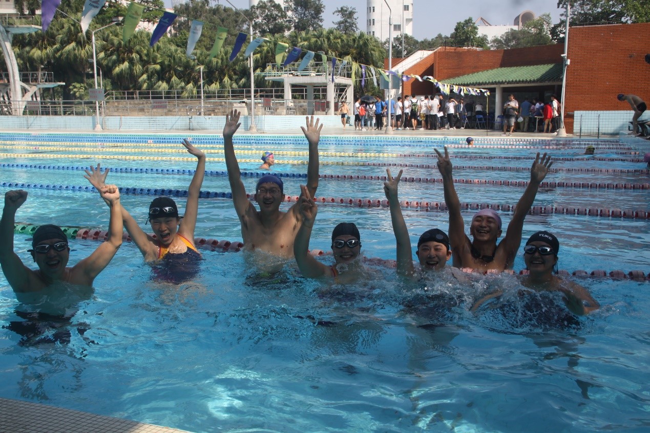 学习十九大精神，从“新”开始——williamhill中国首次组队参加William希尔教职工游泳比赛勇创佳绩